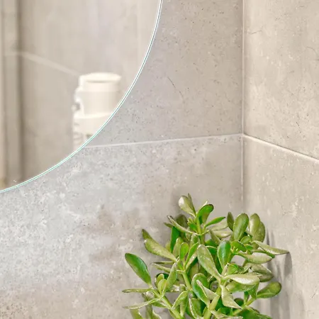 Kumquart Estate- Mandarin * Aspiotades