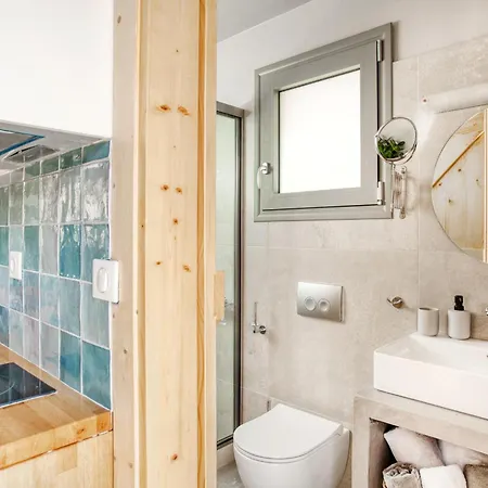 Kumquart Estate- Mandarin Orman Evi Aspiotades