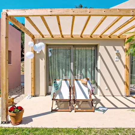 Lodge Kumquart Estate- Mandarin Aspiotades