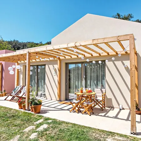 Kumquart Estate- Mandarin Lodge Aspiotades
