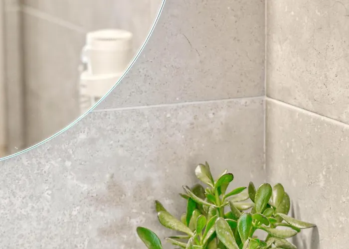 Kumquart Estate- Mandarin * Aspiotades