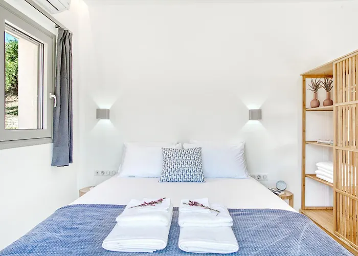 Kumquart Estate- Mandarin Lodge Aspiotades